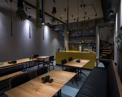 Food & Beverage